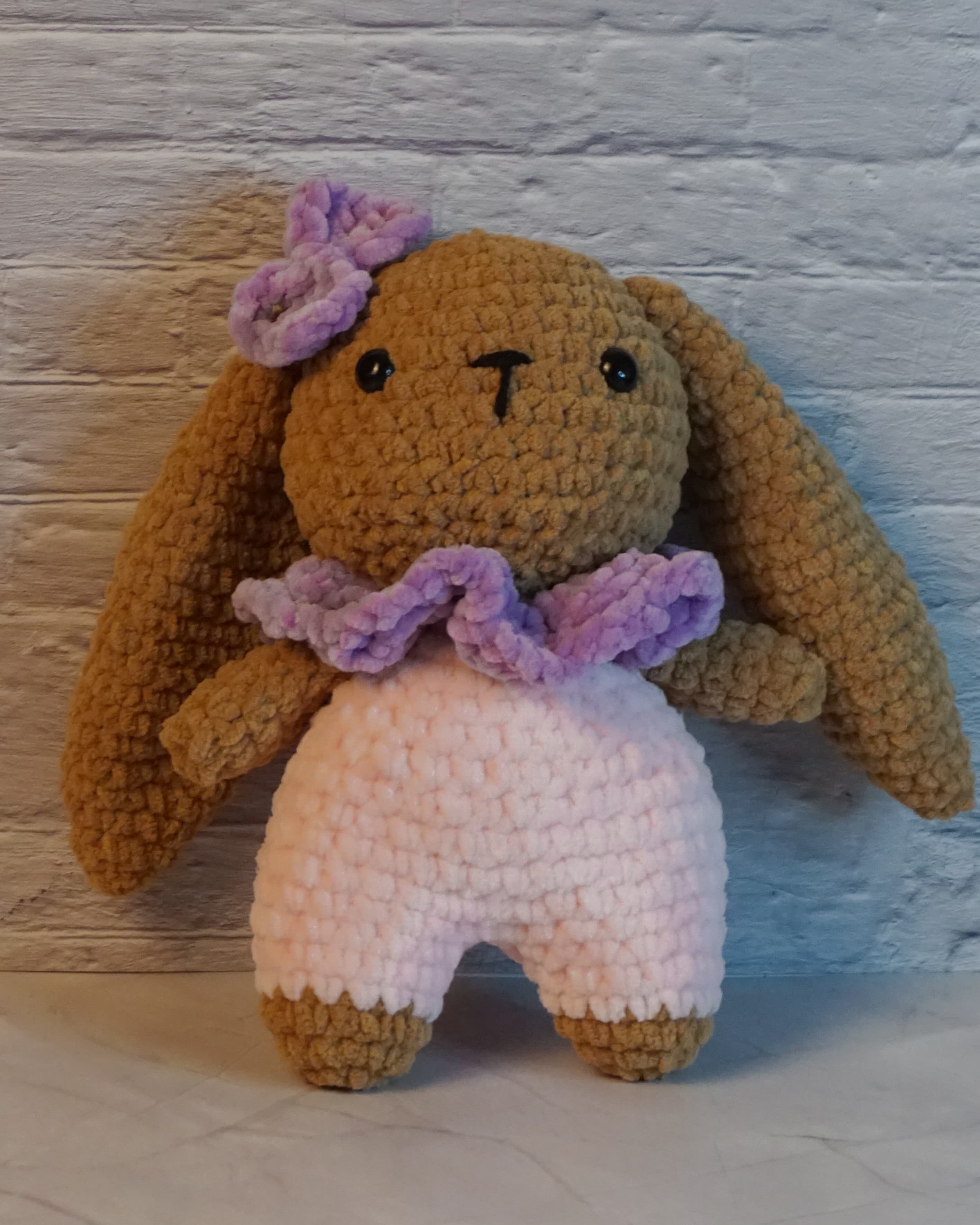 Lottie het Konijn – Gehaakt Konijnenknuffeltje | Handgemaakt Amigurumi Speelgoed