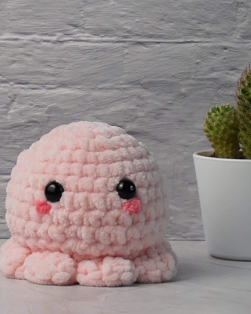 Squishy the Octopus – Crochet Octopus Plushie | Handmade Amigurumi Toy